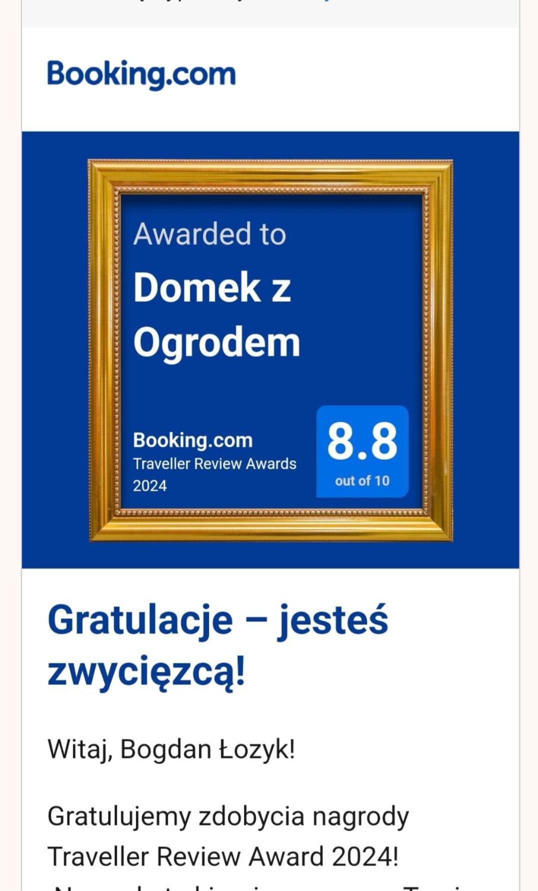 Domek Z Ogrodem Рови Екстериор снимка